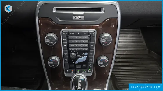 VOLVO XC70 D5
