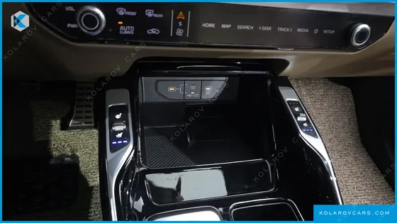 KIA SORENTO GASOLINE 2.5T 2WD