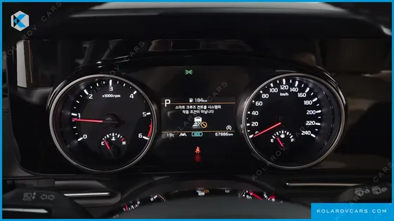 KIA CARNIVAL DIESEL 9-SEATER PRESTIGE