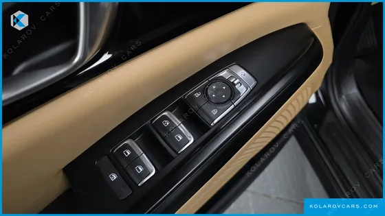 KIA CARNIVAL DIESEL 9-SEATER PRESTIGE