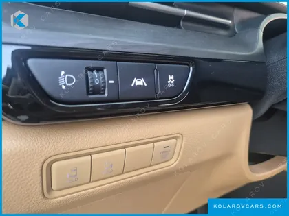 KIA CARNIVAL DIESEL 11-SEATER PRESTIGE