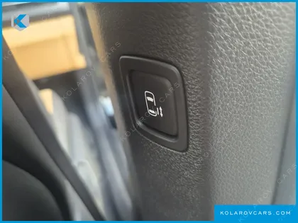 KIA CARNIVAL DIESEL 11-SEATER PRESTIGE