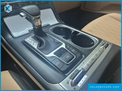 KIA CARNIVAL DIESEL 9-SEATER PRESTIGE