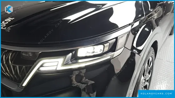 KIA CARNIVAL GASOLINE 7-SEATER SIGNATURE