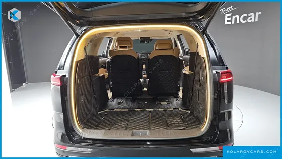 KIA CARNIVAL GASOLINE 7-SEATER SIGNATURE