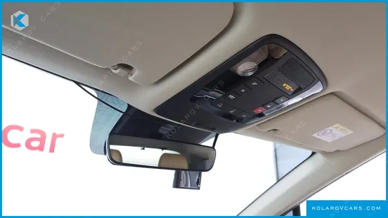 KIA CARNIVAL GASOLINE 7-SEATER SIGNATURE