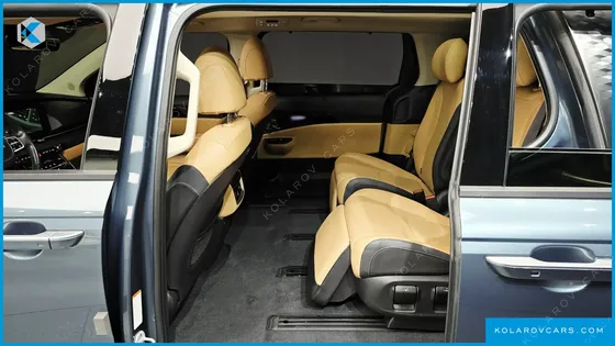 KIA CARNIVAL GASOLINE 7-SEATER SIGNATURE