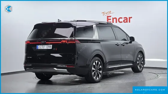 KIA CARNIVAL DIESEL 9-SEATER SIGNATURE