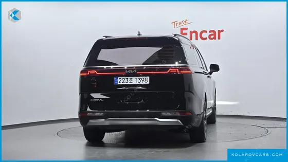 KIA CARNIVAL DIESEL 9-SEATER SIGNATURE
