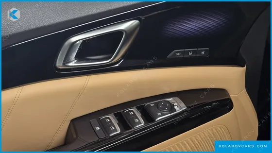 KIA CARNIVAL DIESEL 9-SEATER SIGNATURE