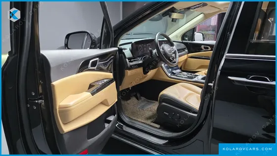 KIA CARNIVAL DIESEL 9-SEATER NOBLESSE