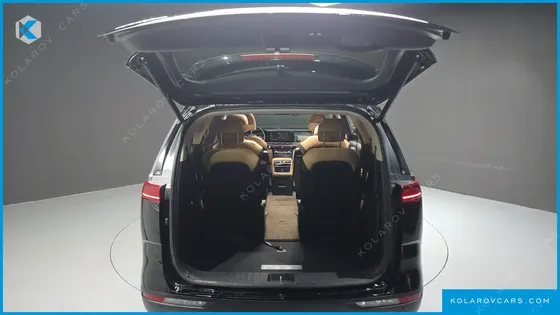 KIA CARNIVAL DIESEL 9-SEATER NOBLESSE