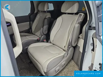 KIA CARNIVAL DIESEL 7-SEATER SIGNATURE