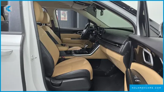 KIA CARNIVAL DIESEL 9-SEATER PRESTIGE