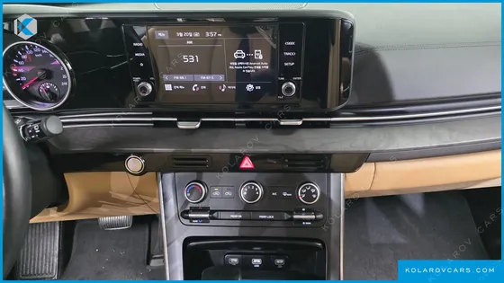 KIA CARNIVAL DIESEL 9-SEATER PRESTIGE