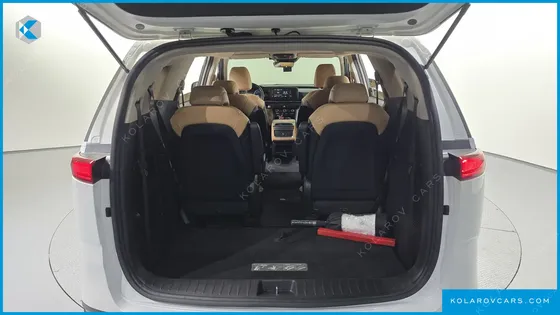 KIA CARNIVAL DIESEL 9-SEATER PRESTIGE