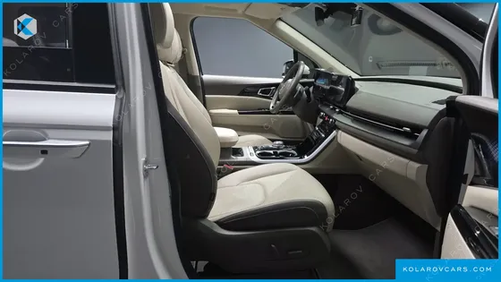 KIA CARNIVAL DIESEL 9-SEATER SIGNATURE