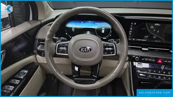 KIA CARNIVAL DIESEL 9-SEATER SIGNATURE