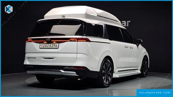 KIA CARNIVAL DIESEL 9-SEATER SIGNATURE