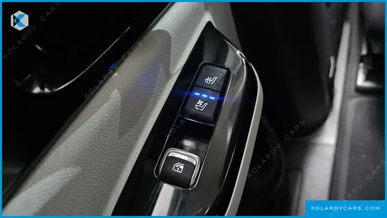KIA CARNIVAL DIESEL 9-SEATER SIGNATURE