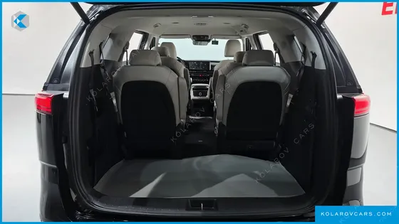 KIA CARNIVAL DIESEL 9-SEATER NOBLESSE
