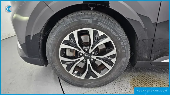 KIA CARNIVAL DIESEL 9-SEATER NOBLESSE