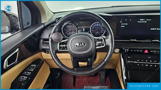 KIA CARNIVAL DIESEL 9-SEATER NOBLESSE