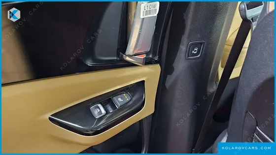 KIA CARNIVAL DIESEL 9-SEATER NOBLESSE