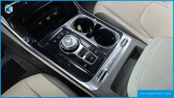 KIA CARNIVAL DIESEL 7-SEATER NOBLESSE