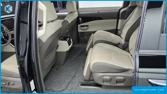 KIA CARNIVAL DIESEL 7-SEATER NOBLESSE
