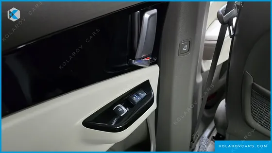 KIA CARNIVAL DIESEL 7-SEATER NOBLESSE