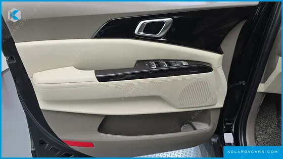 KIA CARNIVAL DIESEL 7-SEATER NOBLESSE