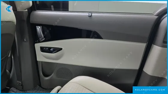 KIA CARNIVAL DIESEL 7-SEATER NOBLESSE