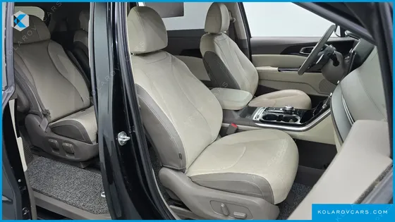 KIA CARNIVAL DIESEL 7-SEATER NOBLESSE