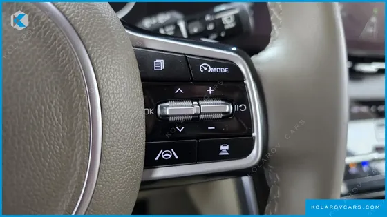 KIA CARNIVAL DIESEL 7-SEATER NOBLESSE