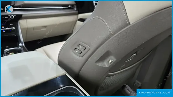 KIA CARNIVAL DIESEL 7-SEATER NOBLESSE