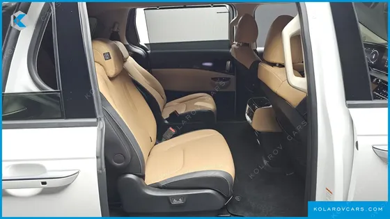 KIA CARNIVAL GASOLINE 9-SEATER SIGNATURE