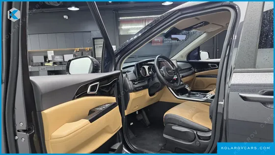 KIA CARNIVAL DIESEL 9-SEATER PRESTIGE