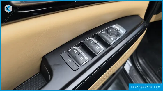 KIA CARNIVAL DIESEL 9-SEATER PRESTIGE