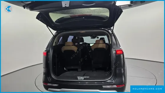 KIA CARNIVAL DIESEL 9-SEATER PRESTIGE