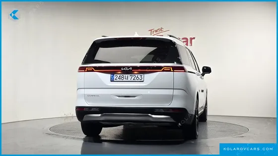 KIA CARNIVAL DIESEL 9-SEATER SIGNATURE