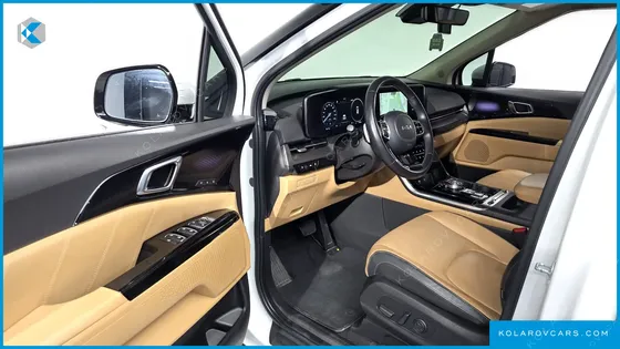 KIA CARNIVAL DIESEL 9-SEATER SIGNATURE