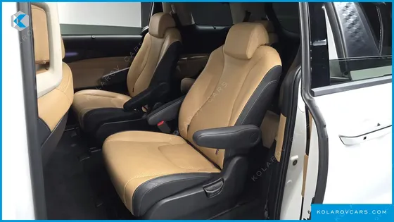 KIA CARNIVAL DIESEL 9-SEATER SIGNATURE
