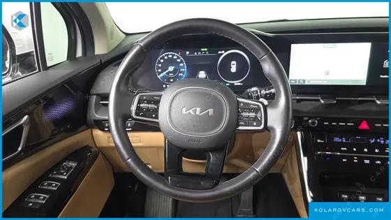 KIA CARNIVAL DIESEL 9-SEATER SIGNATURE