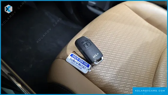 KIA CARNIVAL DIESEL 9-SEATER SIGNATURE