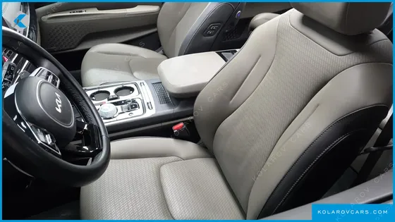 KIA CARNIVAL HEV 7SEATER GRAVITY
