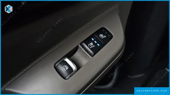 KIA CARNIVAL HEV 9SEATER GRAVITY