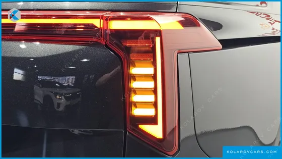 KIA CARNIVAL HEV 9SEATER GRAVITY