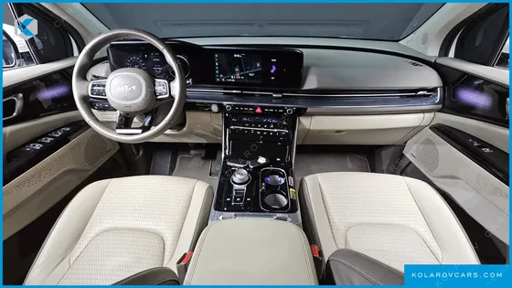 KIA CARNIVAL GASOLINE 9-SEATER HI-LIMOUSINE