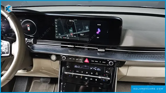 KIA CARNIVAL GASOLINE 9-SEATER HI-LIMOUSINE